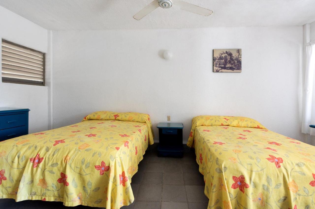 Oyo Hotel Belmar,Caleta, Acapulco Ngoại thất bức ảnh